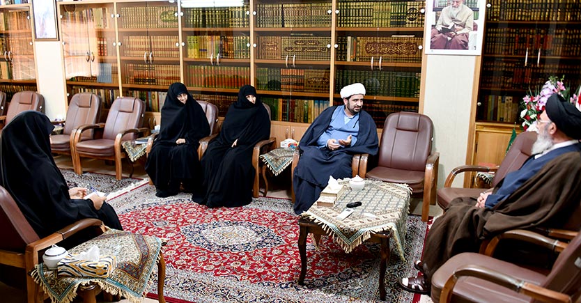 تقویت و راه اندازی حوزه های علمیه خواهران یک کار ریشه ای در نظام جمهوری اسلامی است 